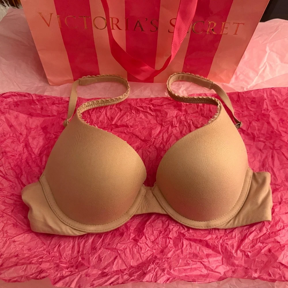 Like New! Victoria's Secret Body By Victoria Lightly Padded Nude Bra